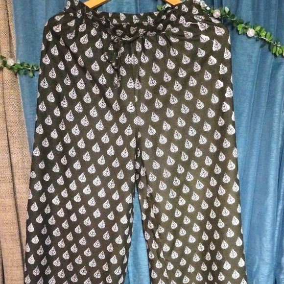 Boho Wide Leg Pants, Army Green with leaves and decorative ankle length design. - Picture 2 of 4